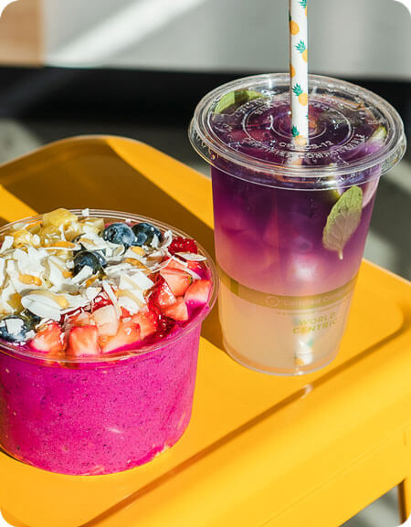 Wow Wow Lemonade and fruit cup